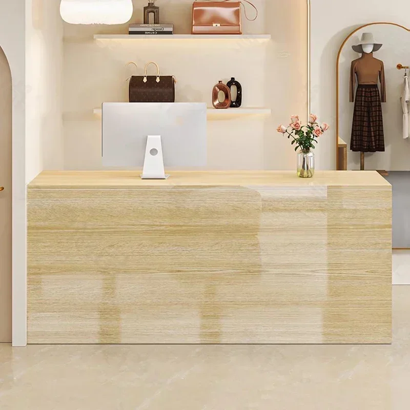 Moderne receptiebalies op maat - Office Furniture Bali recensie en prijs